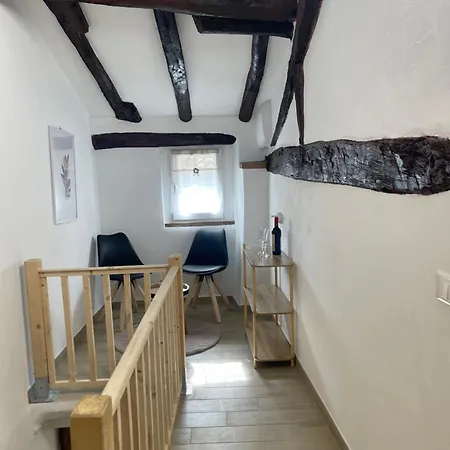 La Casa Di Mira ガーヴィ