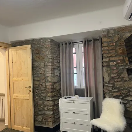 La Casa Di Mira Gavi
