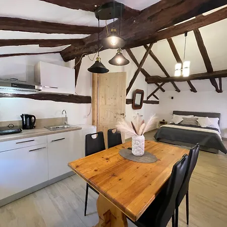 La Casa Di Mira Πανσιόν 3*